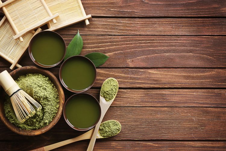 La imagen tiene un atributo ALT vacío; su nombre de archivo es bamboo-bamboo-whisk-board-bowls-461428.jpg